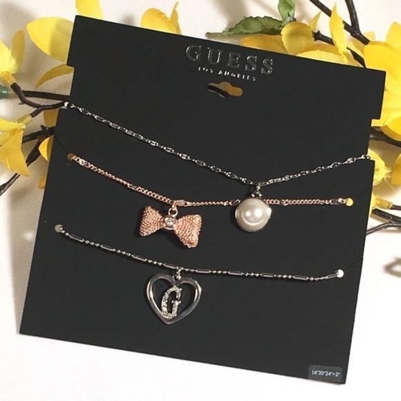 𝅺3/$29! GUESS Delicate Layered Necklace Pearl & Bow - Picture 1 of 7